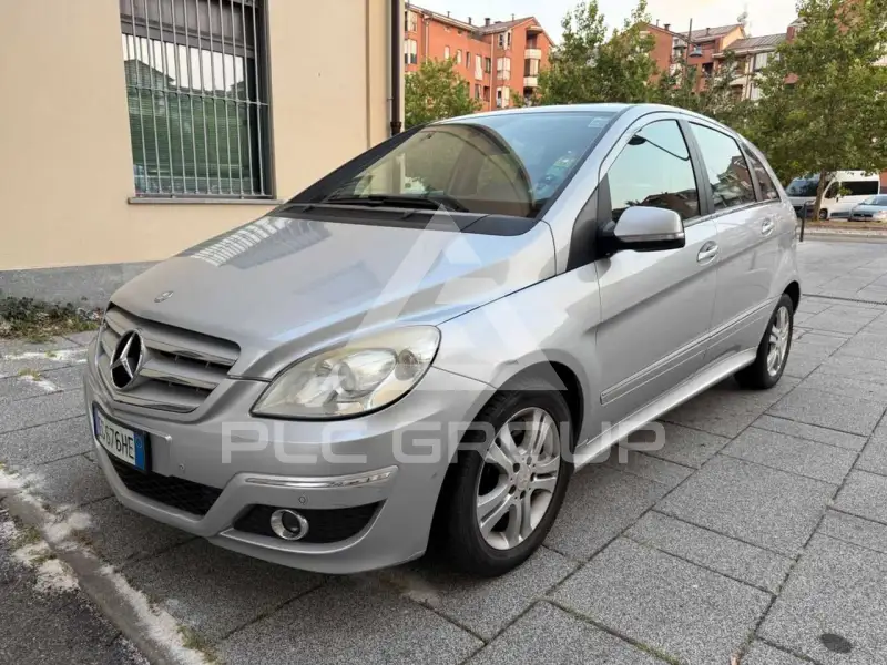2010 Mercedes Benz B 180