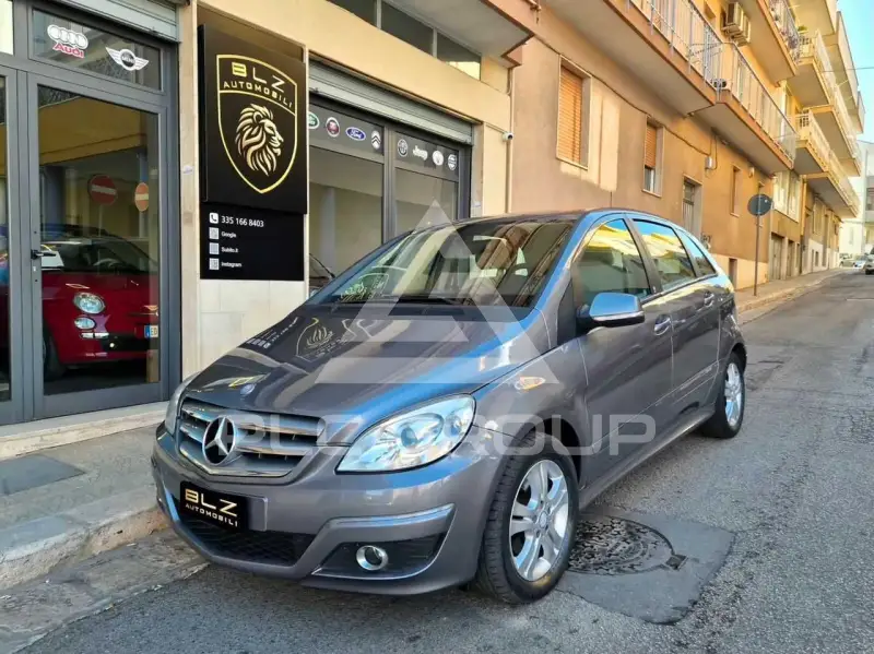 2010 Mercedes Benz B 180
