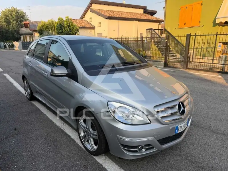2010 Mercedes Benz B 180
