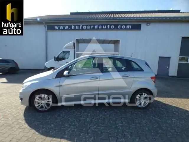 2010 Mercedes Benz B 180