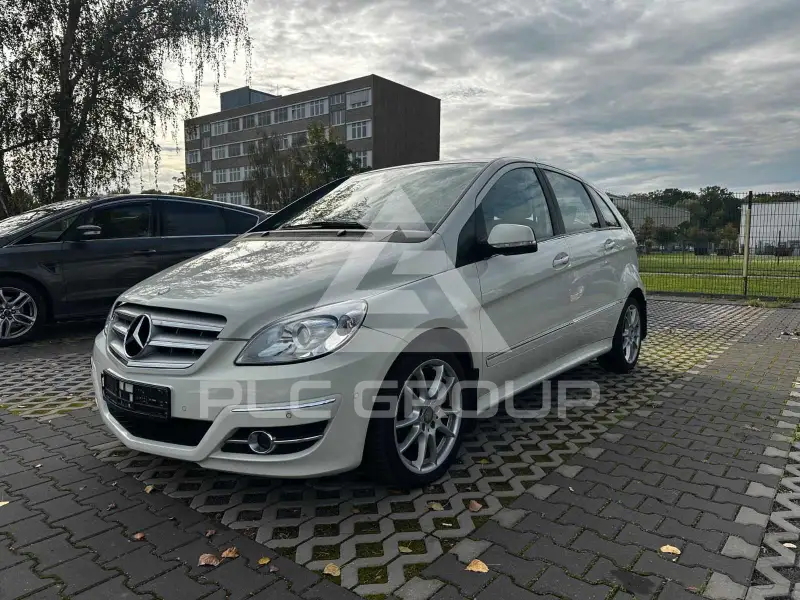 2010 Mercedes Benz B 180