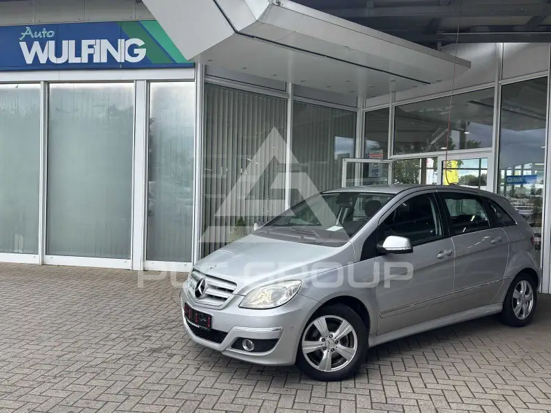 2010 Mercedes Benz B 180