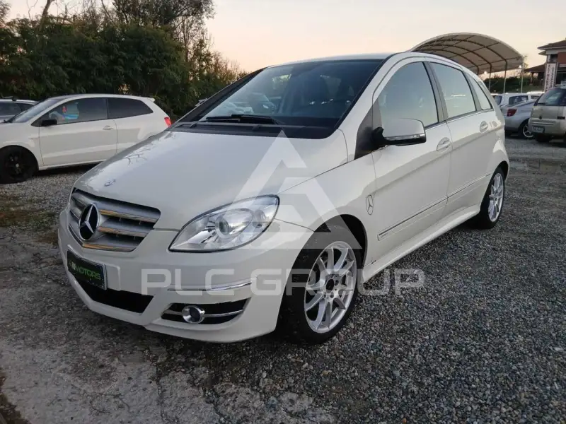 2010 Mercedes Benz B 180