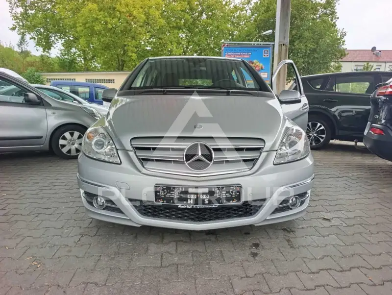 2010 Mercedes Benz B 180