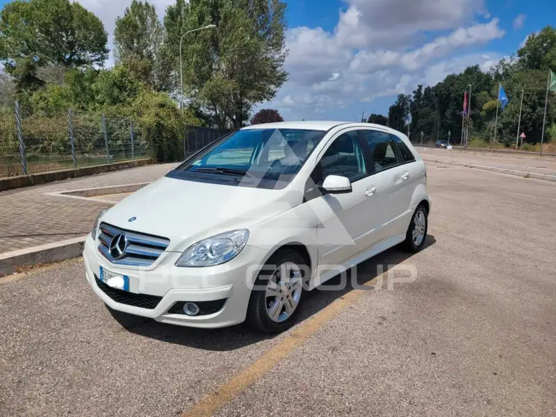 2010 Mercedes Benz B 180