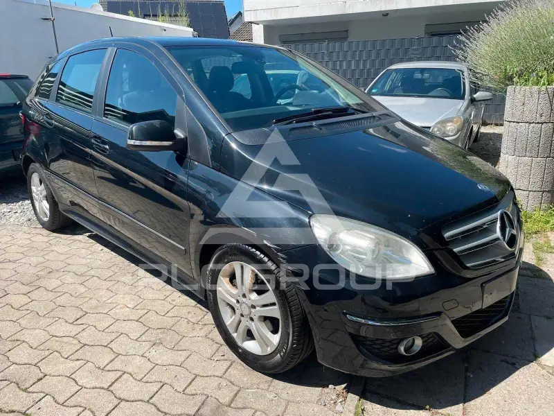 2010 Mercedes Benz B 180