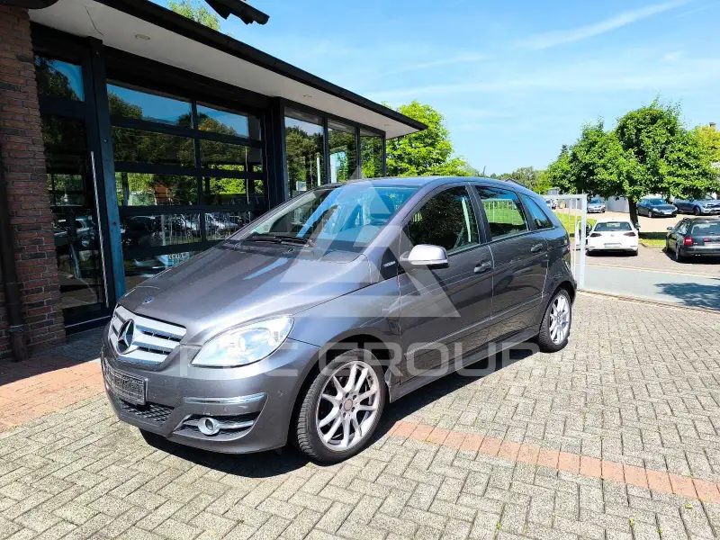 2010 Mercedes Benz B 180
