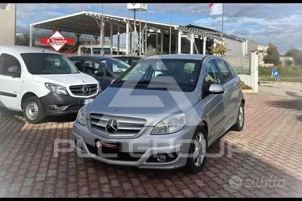 2010 Mercedes Benz B 180