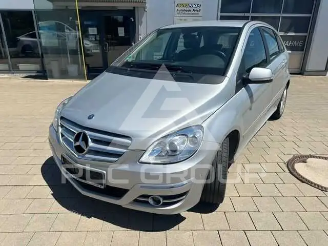 2010 Mercedes Benz B 180