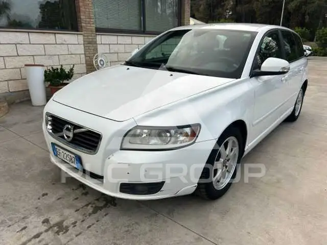 2010 Volvo V50