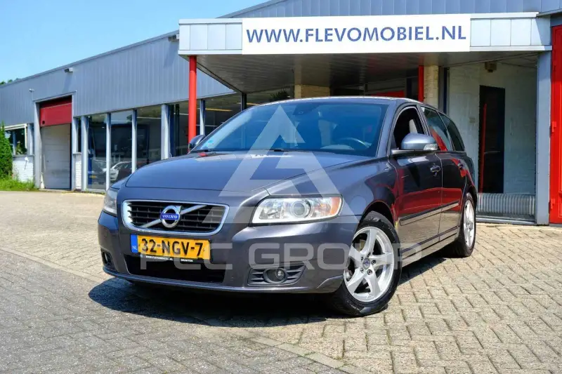 2010 Volvo V50