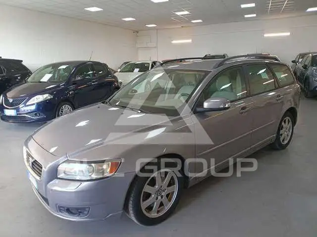 2010 Volvo V50
