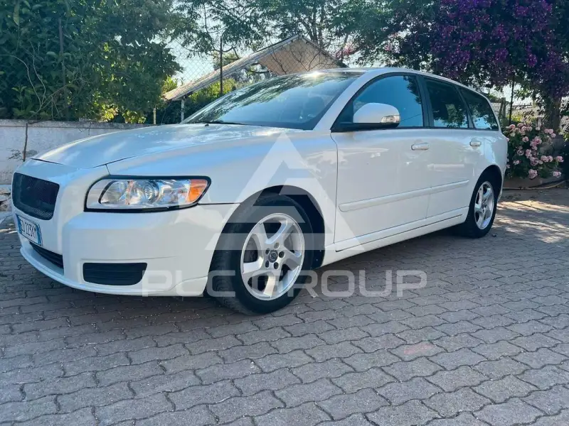 2010 Volvo V50
