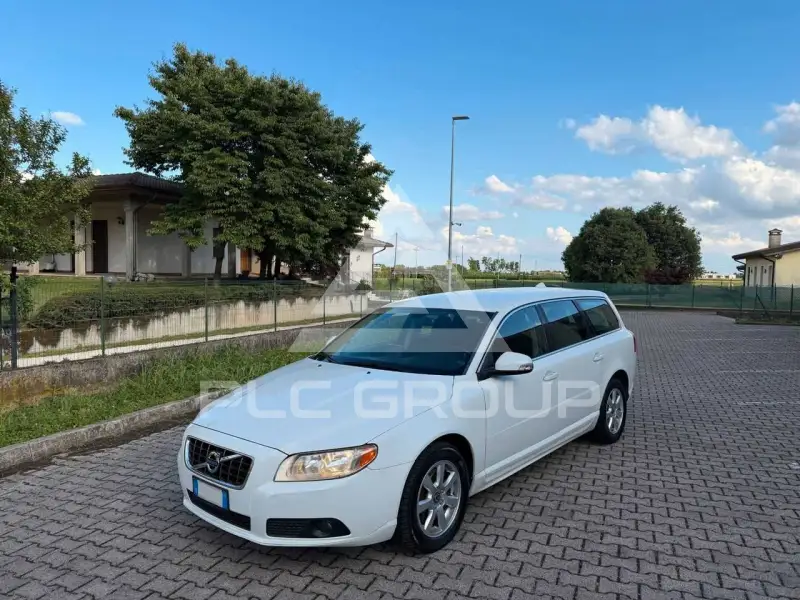 2010 Volvo V70