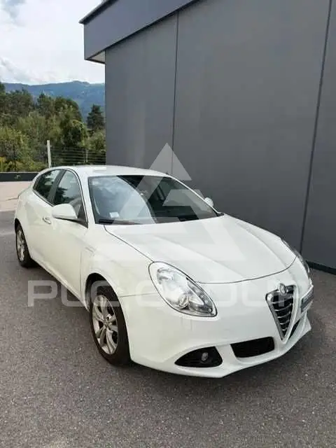 2010 Alfa Romeo Giulia