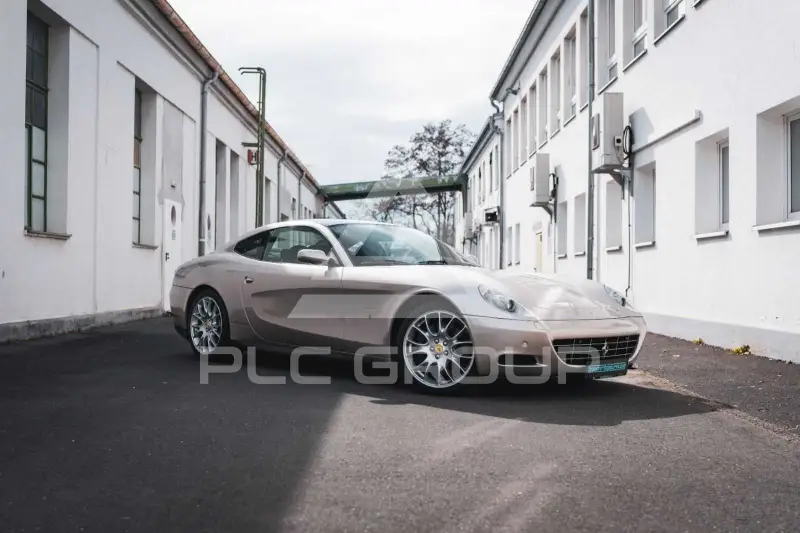 2010 Ferrari 612