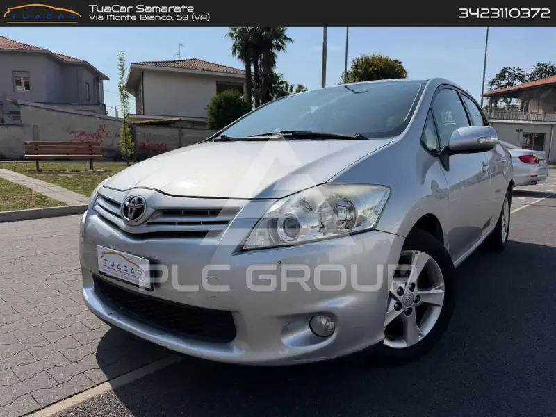 2010 Toyota AURIS