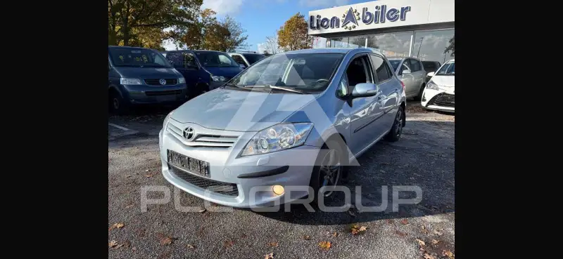 2010 Toyota AURIS