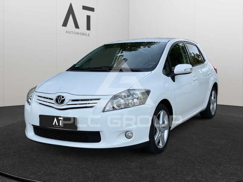 2010 Toyota AURIS