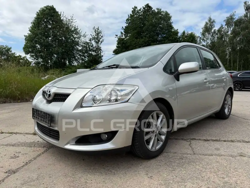 2010 Toyota AURIS