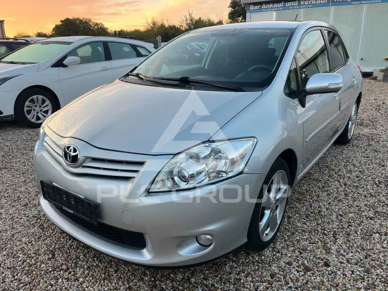 2010 Toyota AURIS