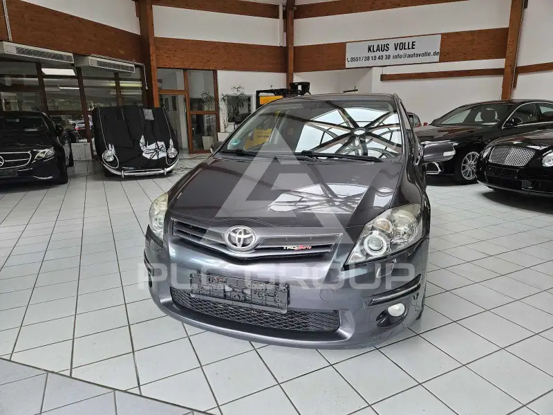 2010 Toyota AURIS