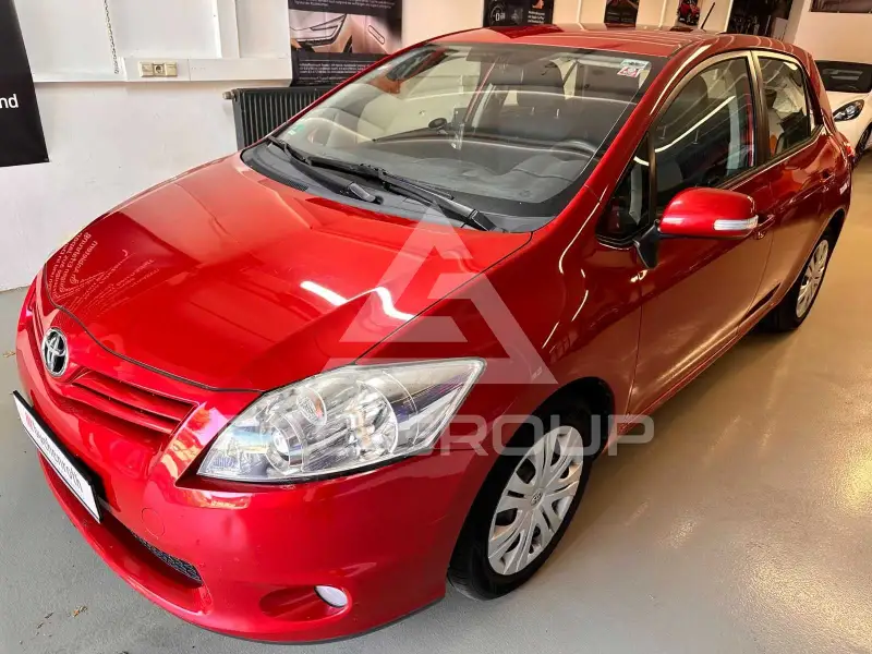 2010 Toyota AURIS