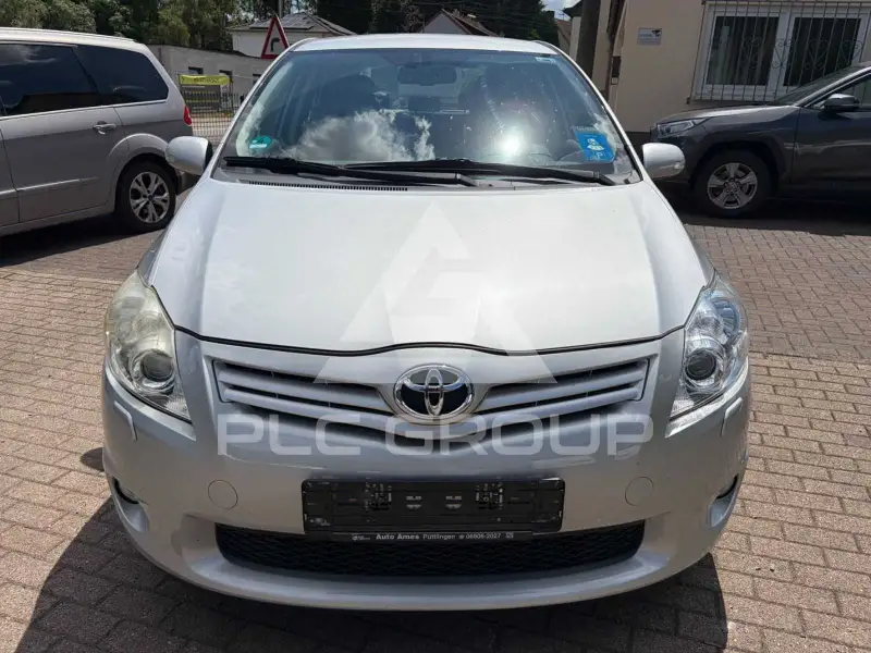 2010 Toyota AURIS