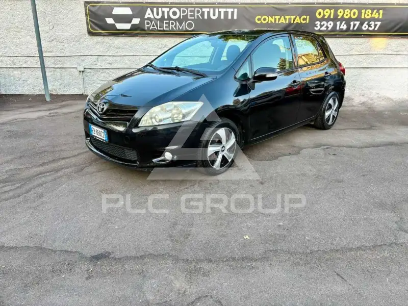 2010 Toyota AURIS