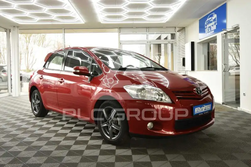 2010 Toyota AURIS