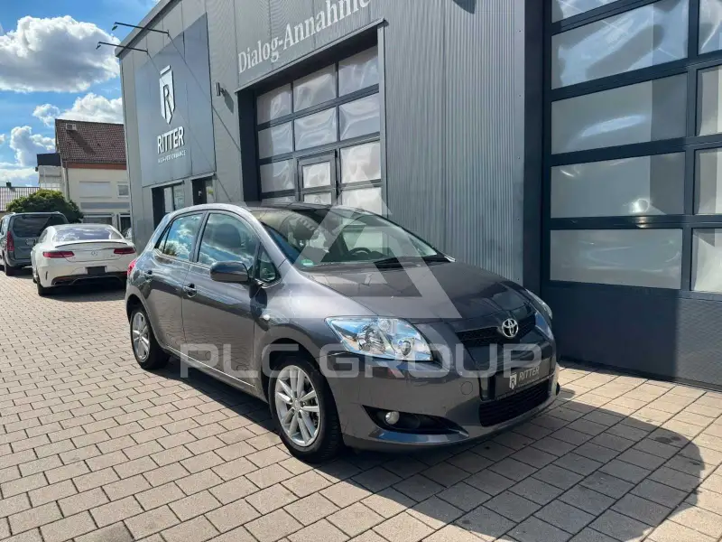 2010 Toyota AURIS