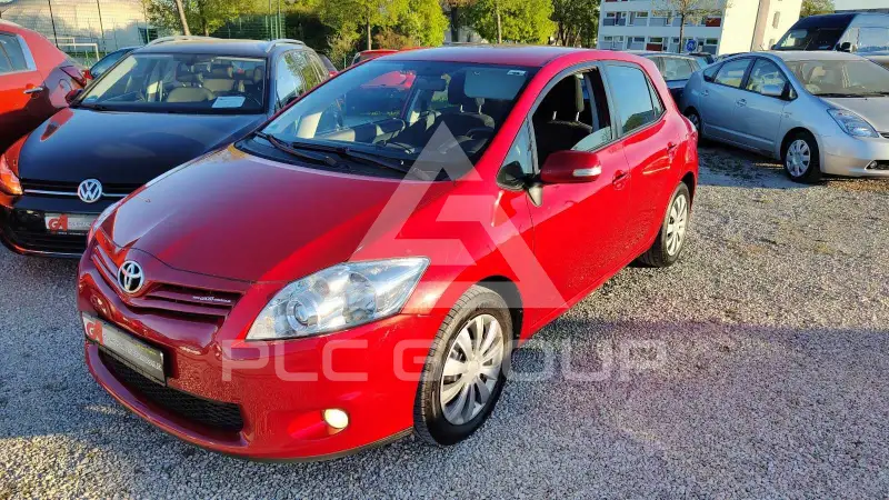 2010 Toyota AURIS