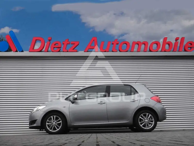 2010 Toyota AURIS