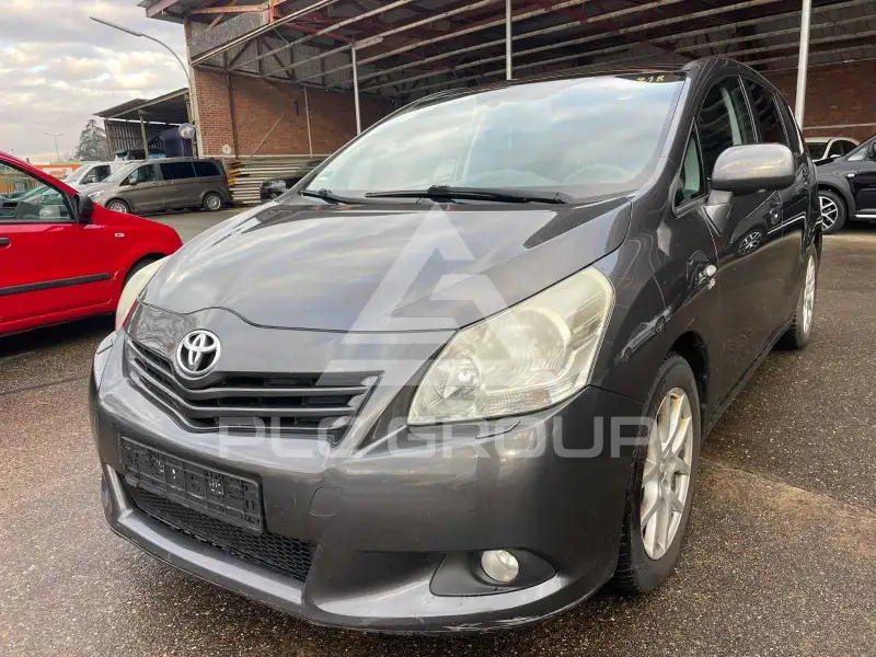 2010 Toyota VERSO