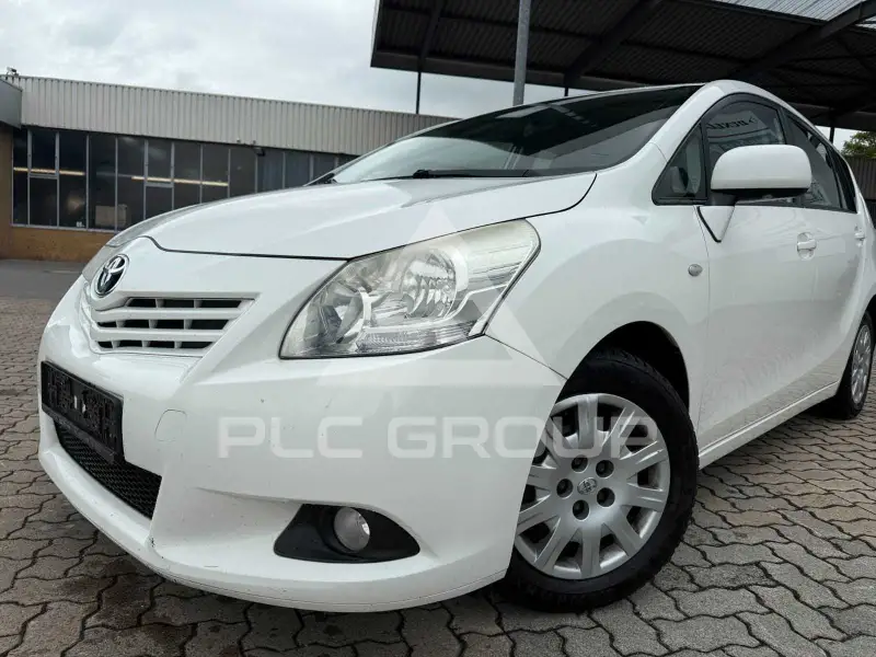 2010 Toyota VERSO