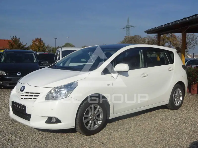 2010 Toyota VERSO