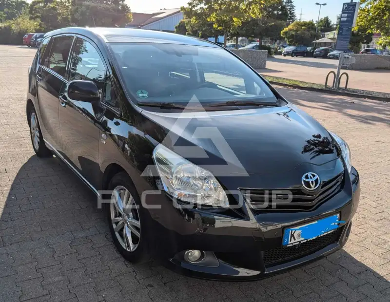 2010 Toyota VERSO