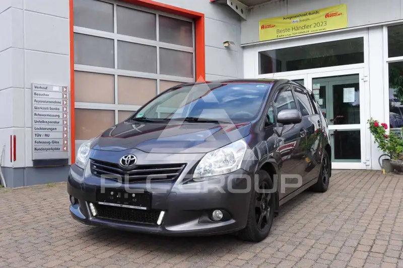 2010 Toyota VERSO