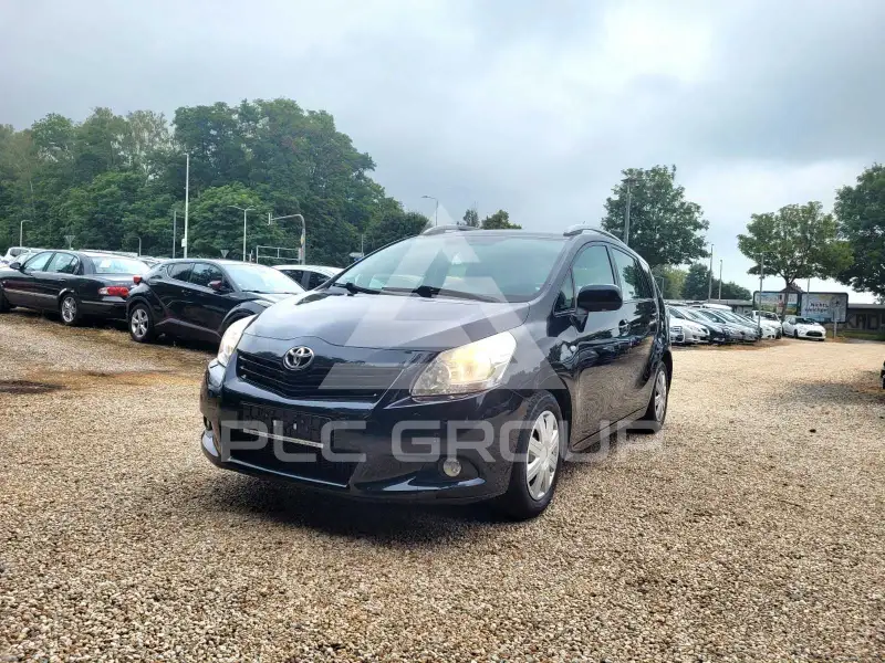 2010 Toyota VERSO