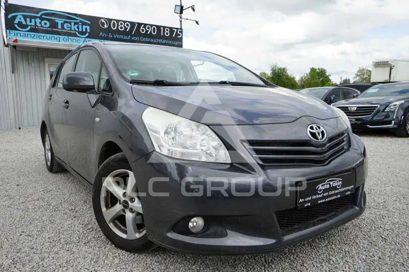 2010 Toyota VERSO