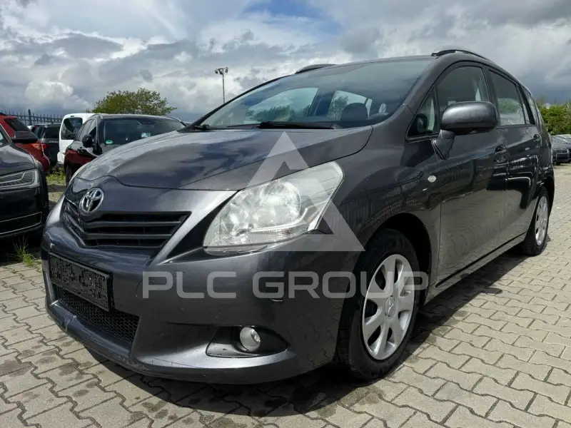 2010 Toyota VERSO