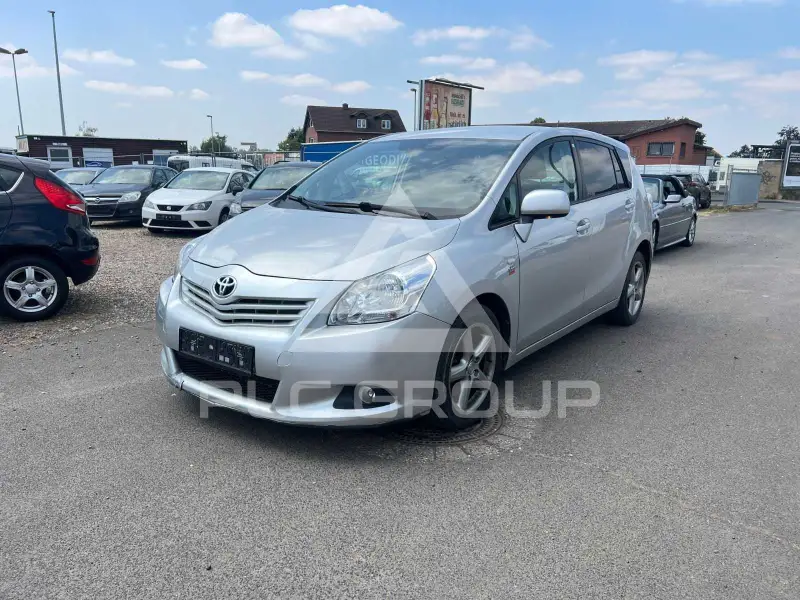 2010 Toyota VERSO