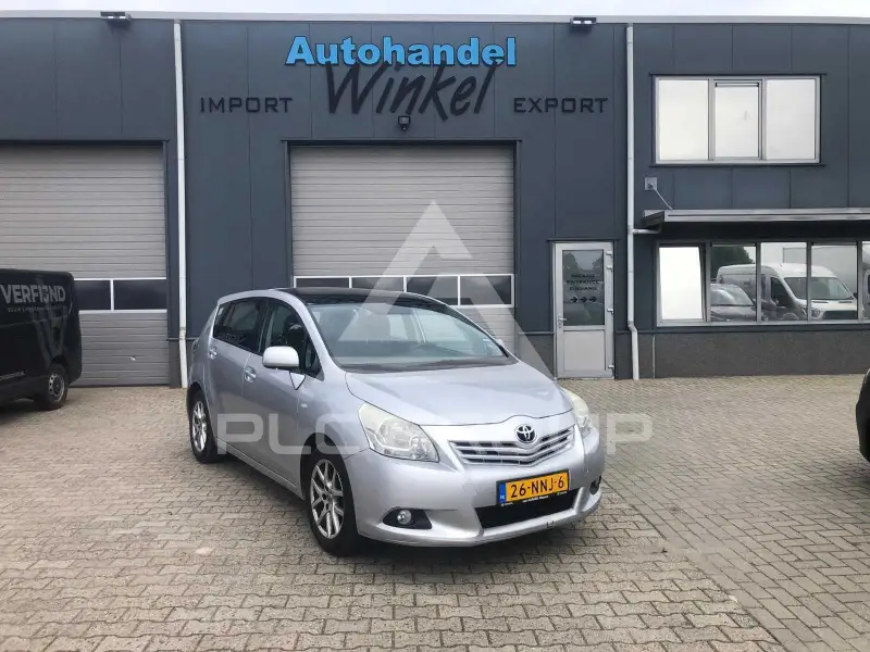 2010 Toyota VERSO