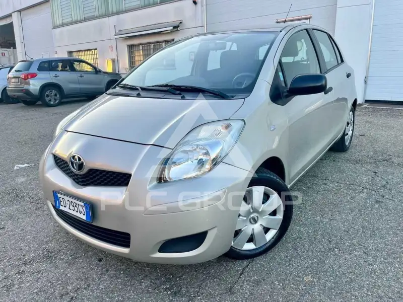 2010 Toyota YARIS