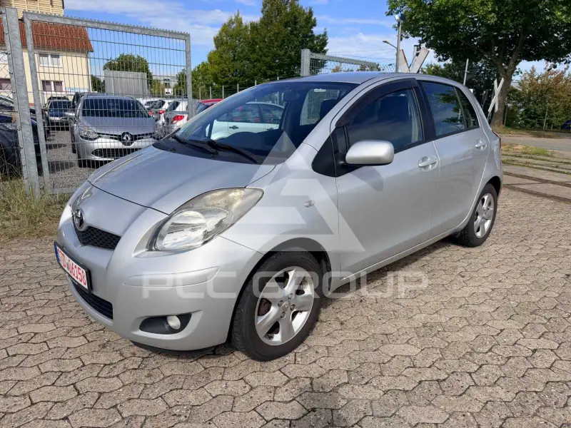 2010 Toyota YARIS