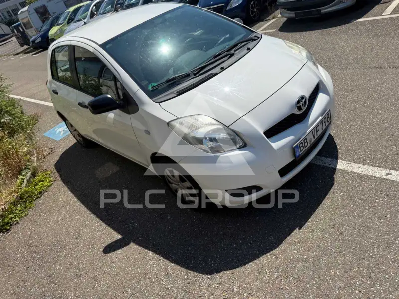 2010 Toyota YARIS