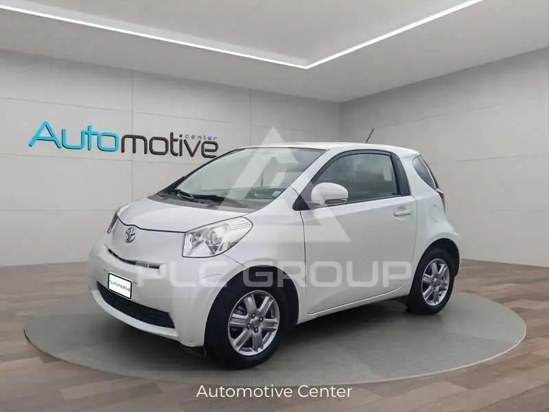 2010 Toyota IQ