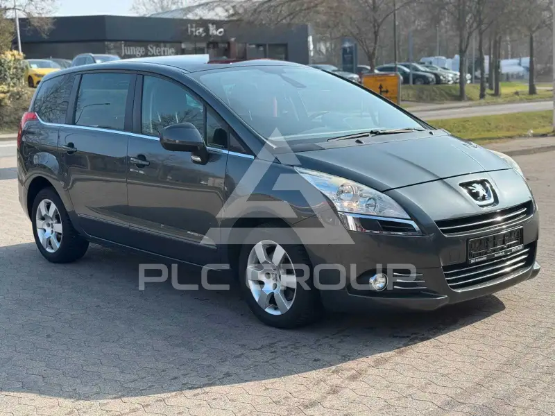2010 Peugeot 5008