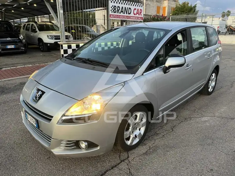 2010 Peugeot 5008