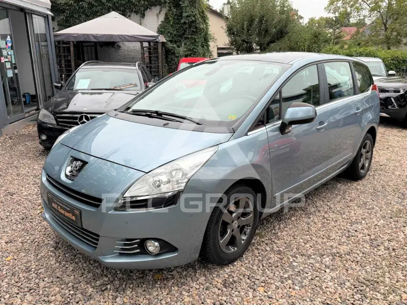 2010 Peugeot 5008